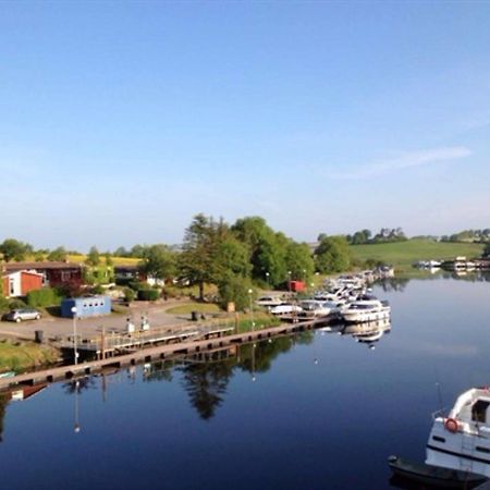 Carrybridge Lakeside Lodge Enniskillen Buitenkant foto